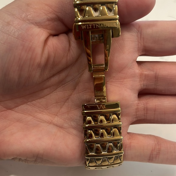 Wittnauer Men’s Gold Watch - Picture 4 of 5
